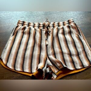 Juniors’ Derek Heart Crochet Shorts